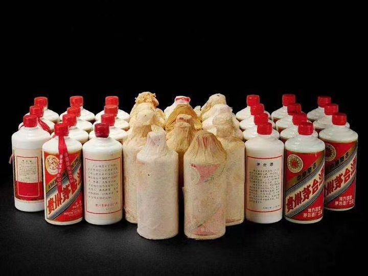 多伦日照岚山回收酒价格哪里回收(附近上门回收茅台酒）?